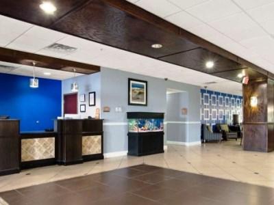 Surestay Plus Hotel By Best Western Portland Route 52 West Екстериор снимка